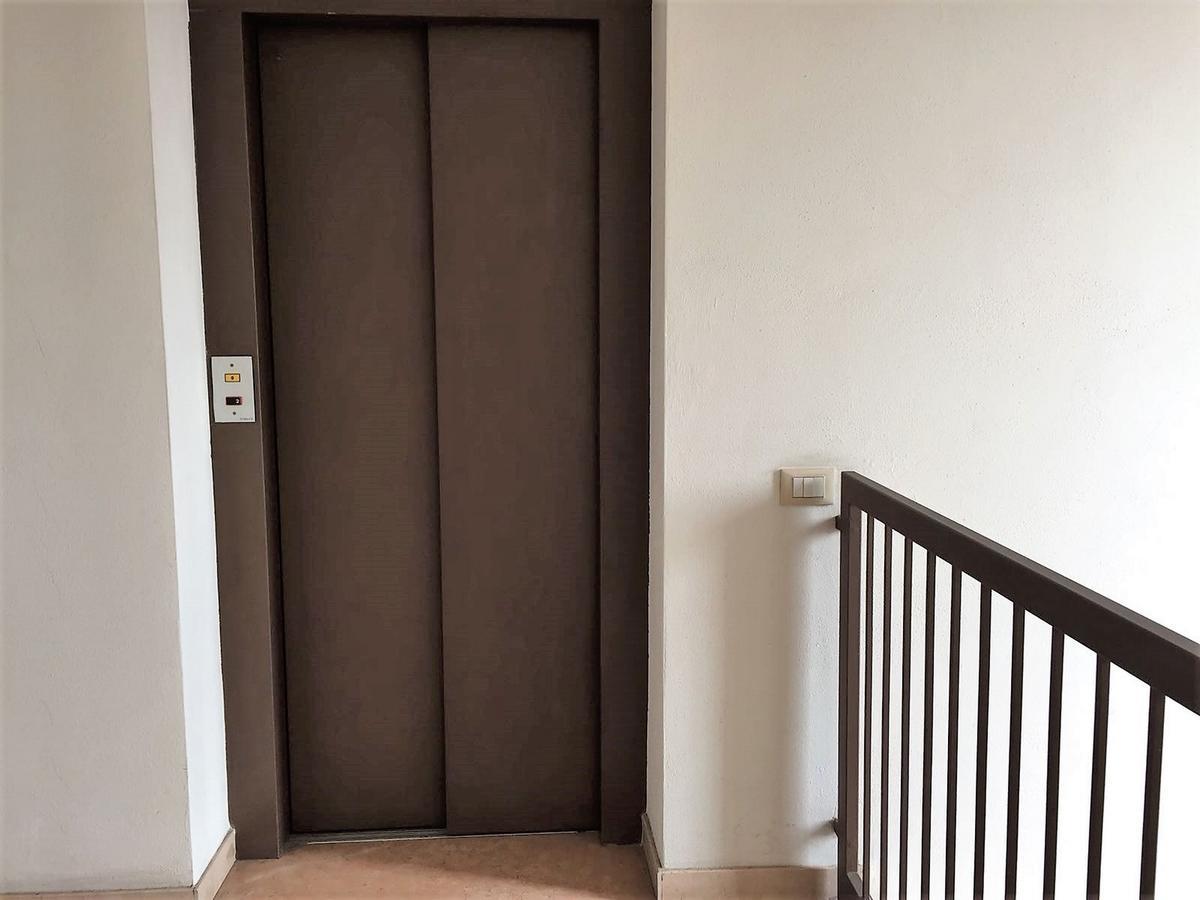 Desenzanoloft Le Chateau De Margot Desenzano del Garda Dış mekan fotoğraf